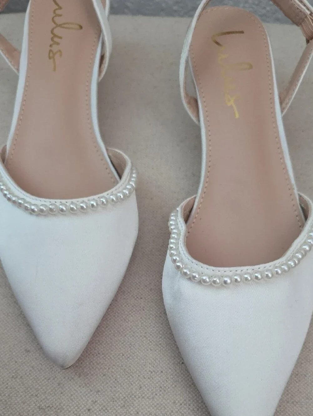 Lulu's White Pearl-Trim Pointed Slingback Flats Sz. 7